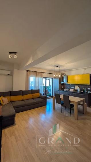 Apartament cu 3 camere semidecomandat, mobilat în Zorilor