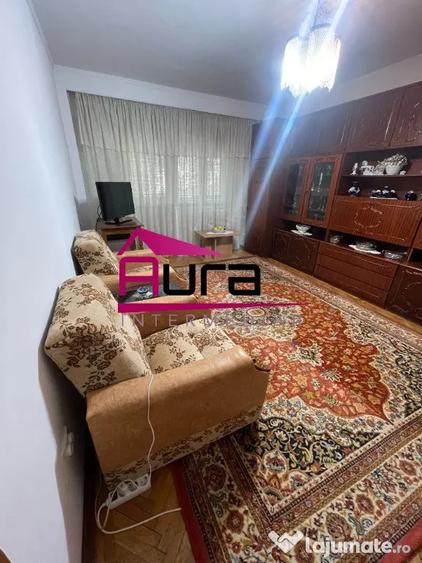Apartament cu 3 camere decomandat în Central