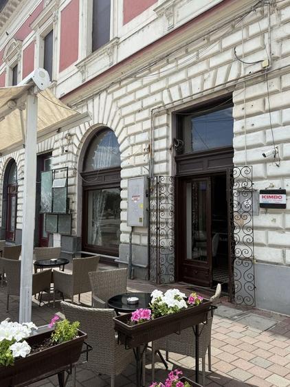 Spațiu comercial, de 100 mp, în Ultracentral