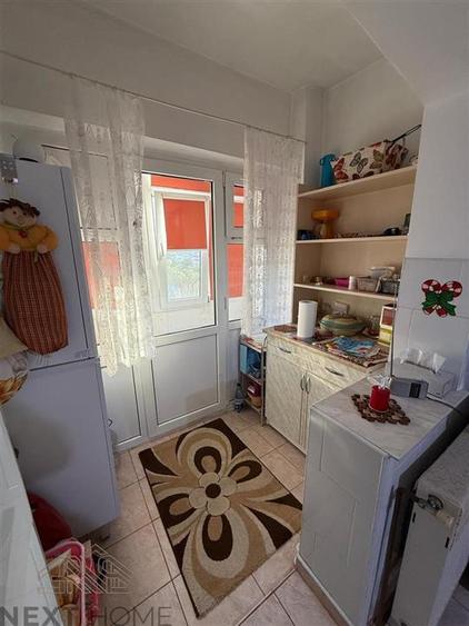 Apartament cu 3 camere decomandat, mobilat în Central