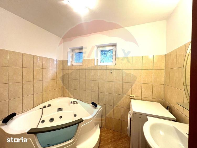 Apartament cu 3 camere decomandat, mobilat în Răcăciuni