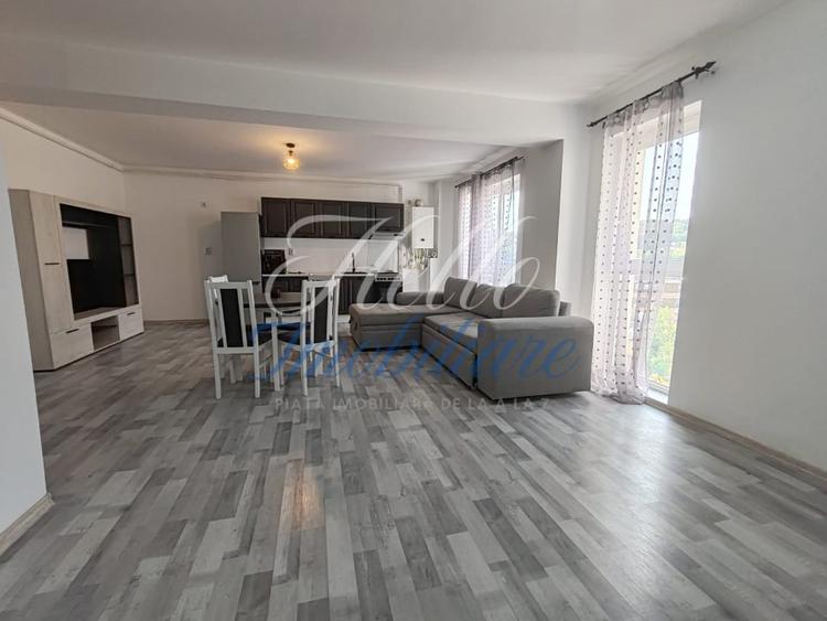 Apartament cu 2 camere semidecomandat, mobilat în Dâmbul Rotund