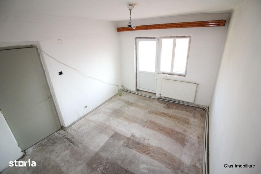 Apartament cu 2 camere decomandat în Steaua