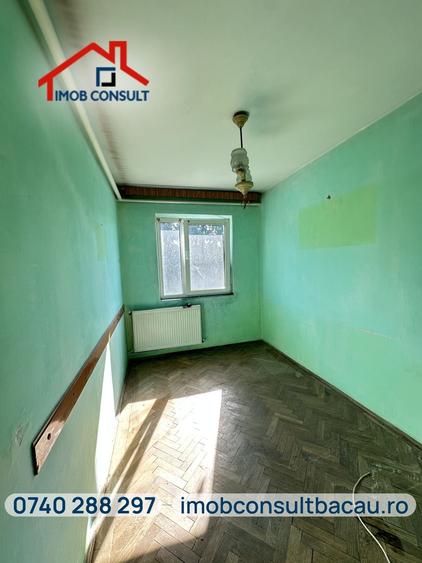Apartament cu 3 camere semidecomandat în Orizont
