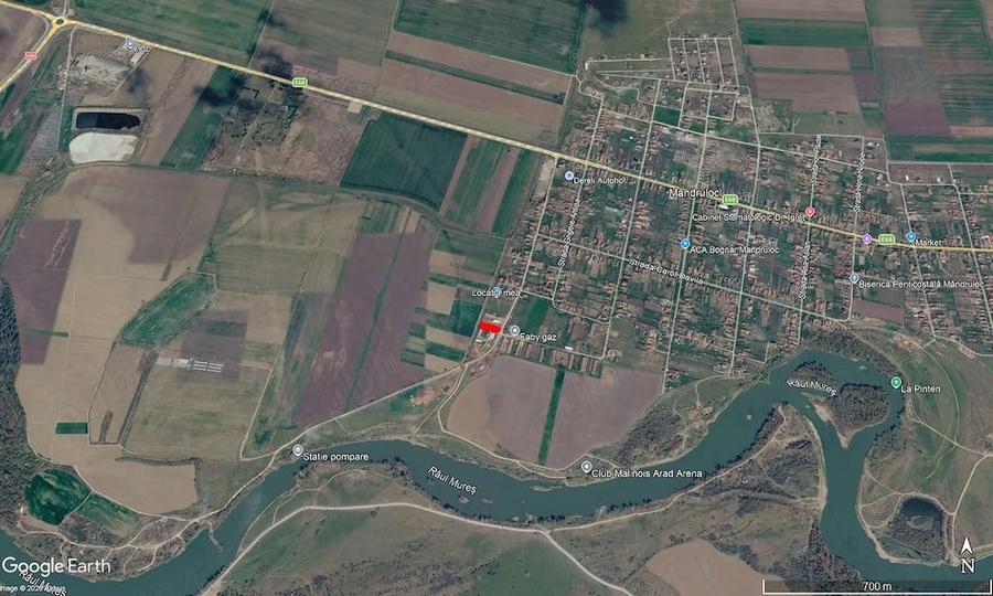 Teren de 1057 mp, în Mândruloc
