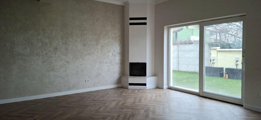 Duplex cu 4 camere cu Canalizare în Dumbrăvița