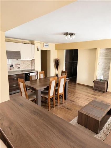 Apartament cu 3 camere decomandat, mobilat în Traian