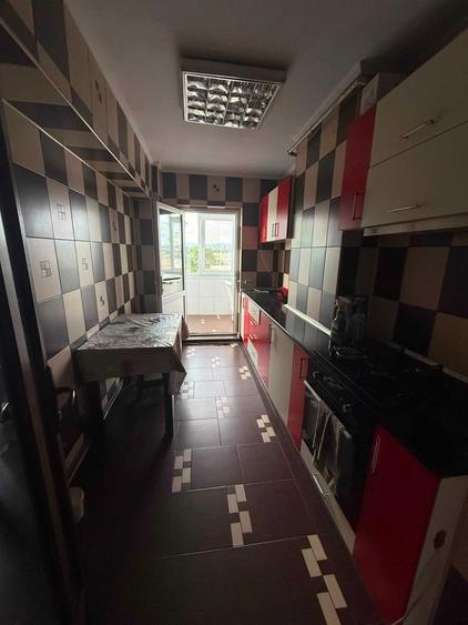 Apartament cu 2 camere decomandat în Florești
