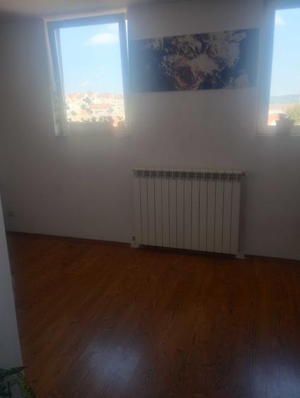 Apartament cu 2 camere decomandat în Exterior Vest