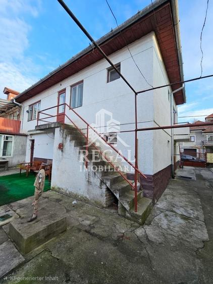Casă individuală cu 5 camere cu Canalizare în Central