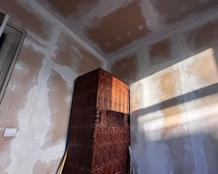 Apartament cu 3 camere semidecomandat în Grădina Icoanei