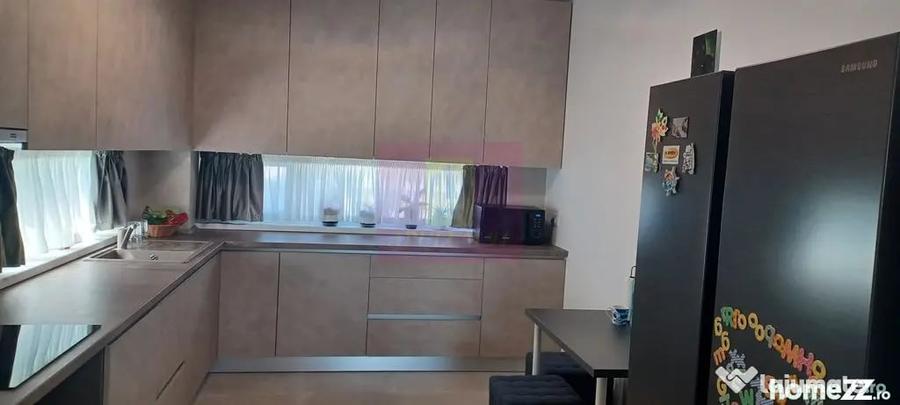 Casă cu 4 camere cu Teren 608 Mp în Săbăreni