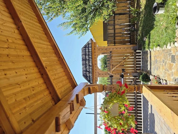 Casă cu Teren 1000 Mp în Central