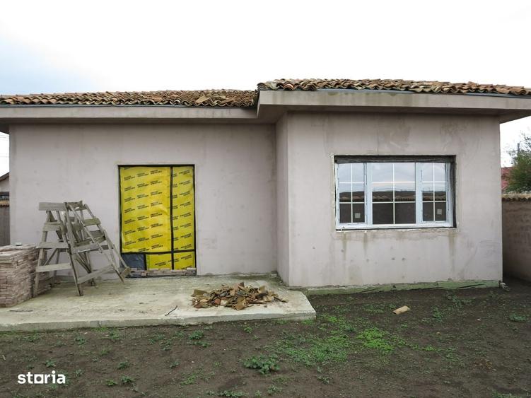 Casă cu 3 camere în Sud