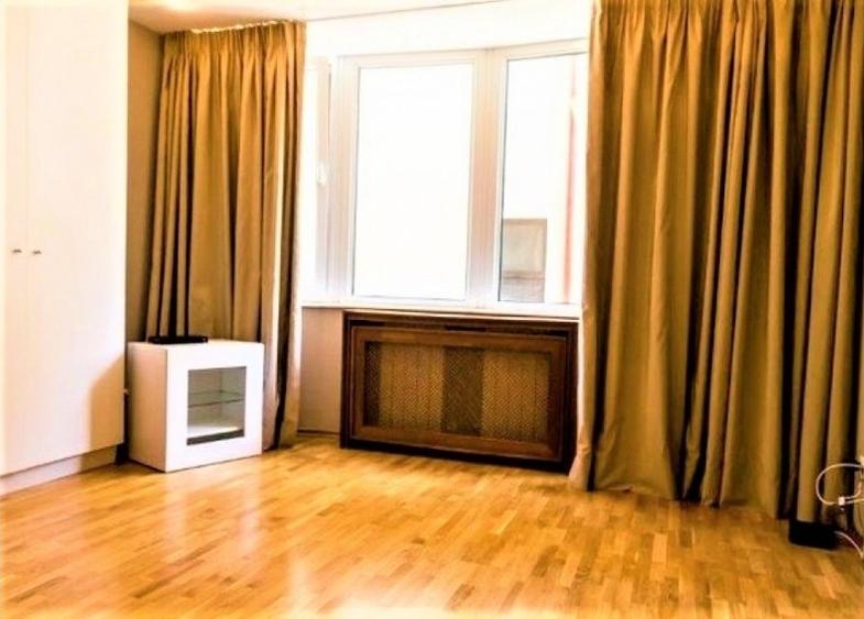 Apartament cu 3 camere în Primăverii