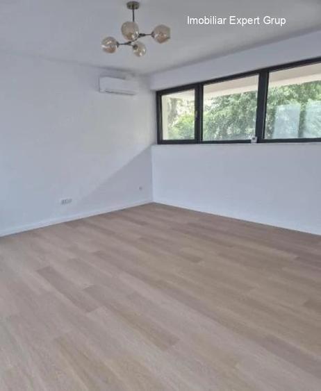 Casă cu 2 camere cu Teren 100 Mp în Tineretului