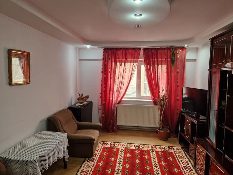 Apartament cu 2 camere decomandat în Ultracentral