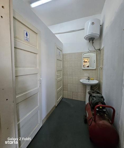 Spațiu comercial, de 220 mp, în Biharia