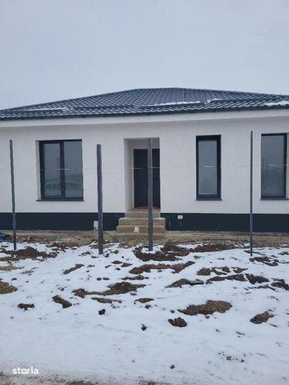 Casa spatioasa,bine compartimentata,ideala pentru familie! Varteju-Mag - 2
