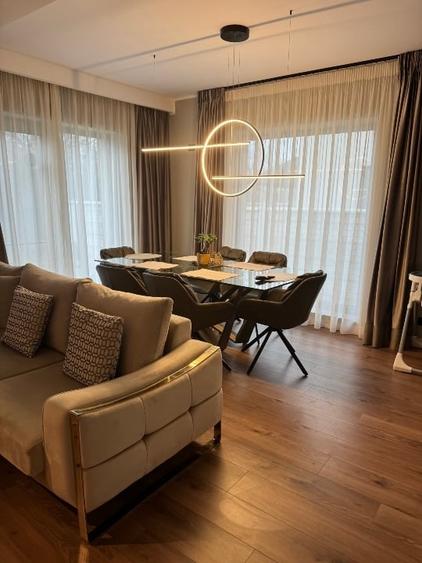 Duplex cu 5 camere cu Canalizare în Corbeanca