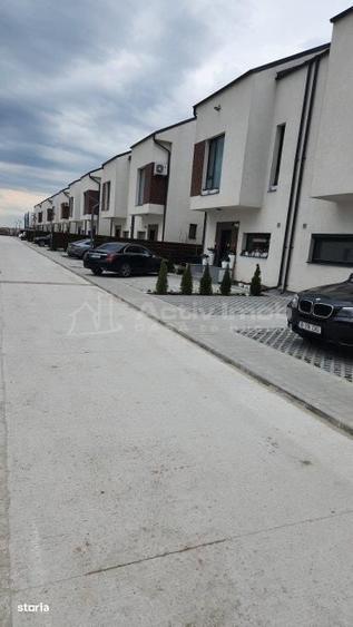 Casă cu 4 camere cu Teren 180 Mp în Tunari