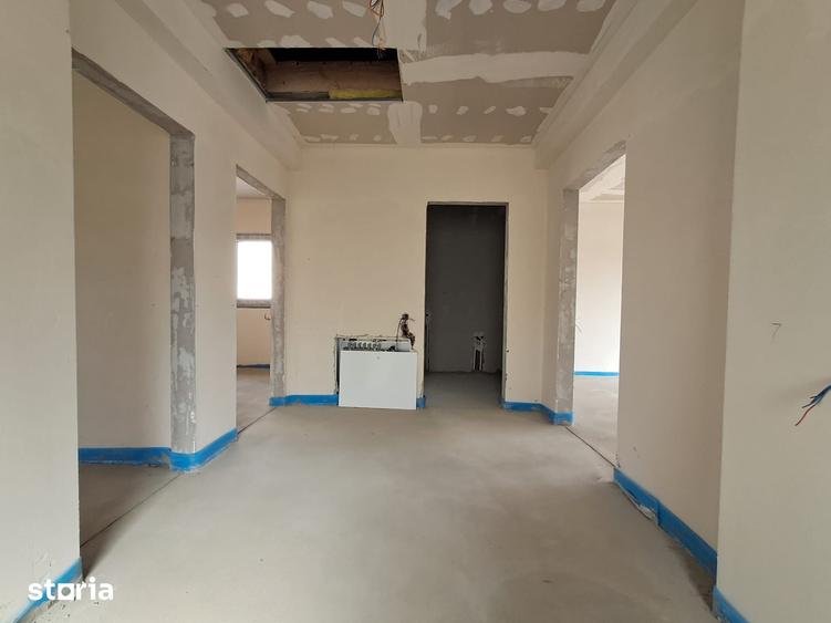 Casă cu 5 camere cu Teren 504 Mp în Chinteni