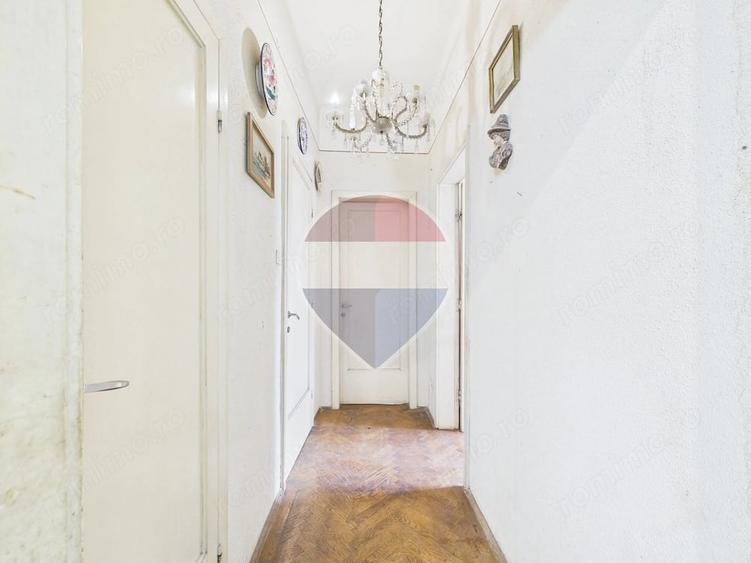 Apartament cu 4 camere semidecomandat în Ferdinand