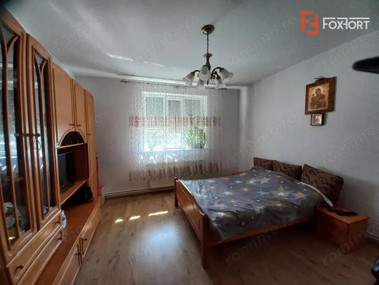 Casă cu Teren 400 Mp în Kuncz
