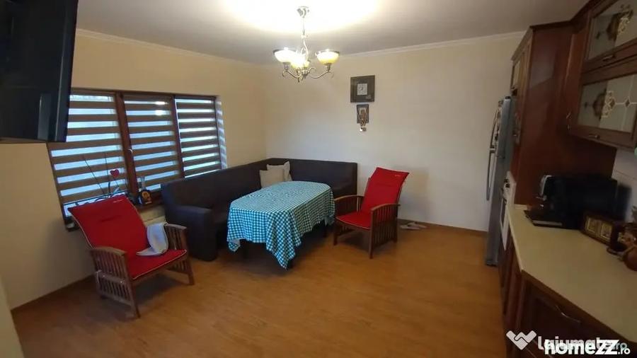 Casă cu 5 camere cu Teren 440 Mp în Valu lui Traian
