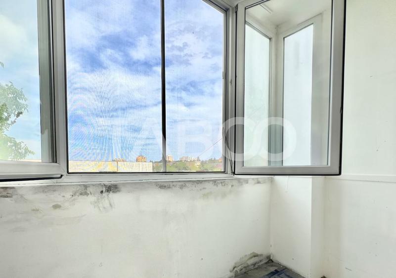 Apartament cu 3 camere semidecomandat, mobilat în Mănăștur