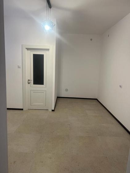 Spațiu comercial, de 40 mp, în Central