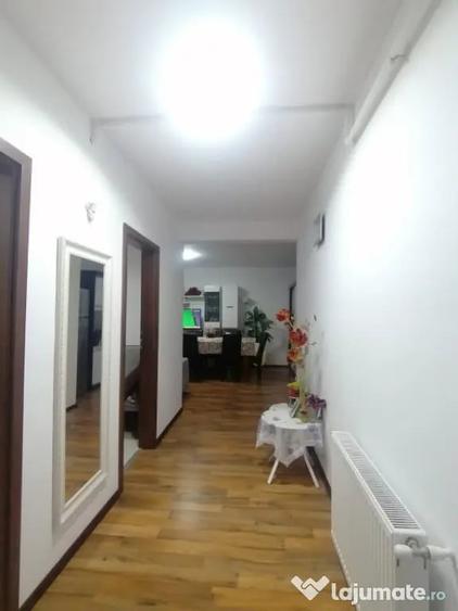 Garsonieră decomandată în Florești