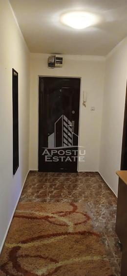 Apartament cu 2 camere semidecomandat în UMT