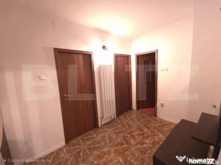 Apartament cu 3 camere decomandat în Est