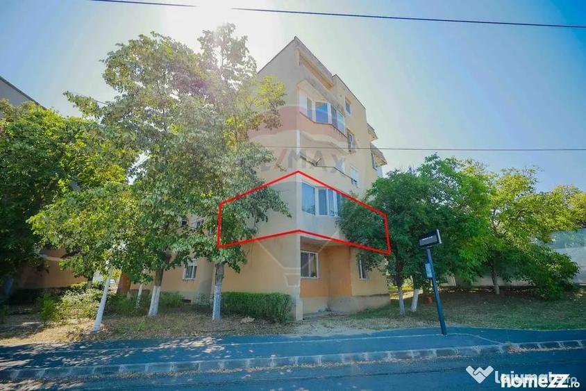 Apartament cu 3 camere decomandat în Nufărul