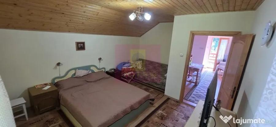 Casă cu 4 camere cu Teren 355 Mp în Central