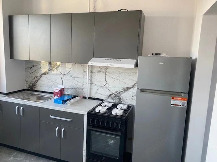 Apartament cu 3 camere decomandat în P-ța Unirii