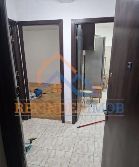 Apartament cu 2 camere decomandat în Drumul Taberei