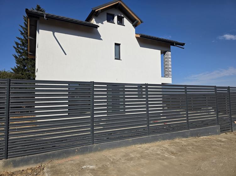 Casă individuală cu 5 camere cu Canalizare în Electroprecizia