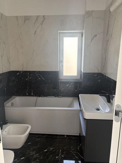 Apartament cu 3 camere decomandat în Ultracentral