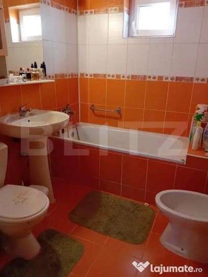 CASA IN CENTRU -REGHIN CU SPATIU COMERCIAL - 10