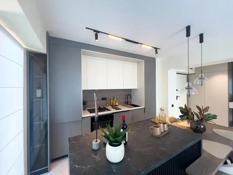Apartament cu 3 camere semidecomandat în Theodor Pallady