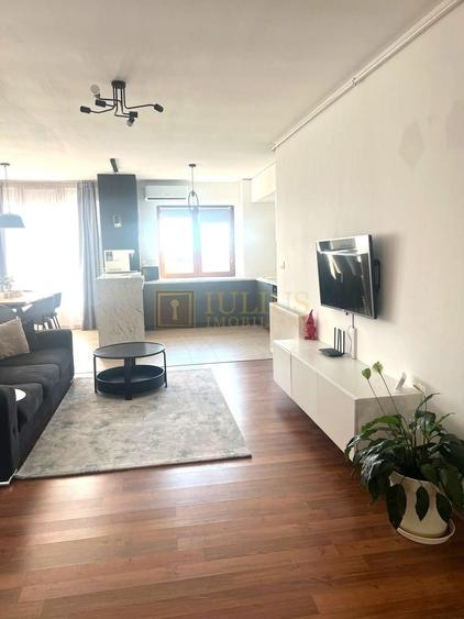 Apartament cu 3 camere decomandat, mobilat în Torontalului