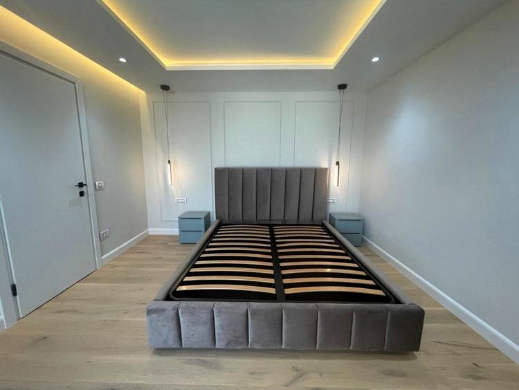 Apartament cu 3 camere semidecomandat, mobilat în Bună Ziua