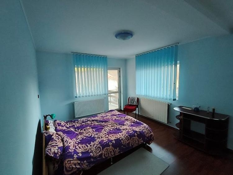 Casă individuală cu 7 camere cu Canalizare în Zamora
