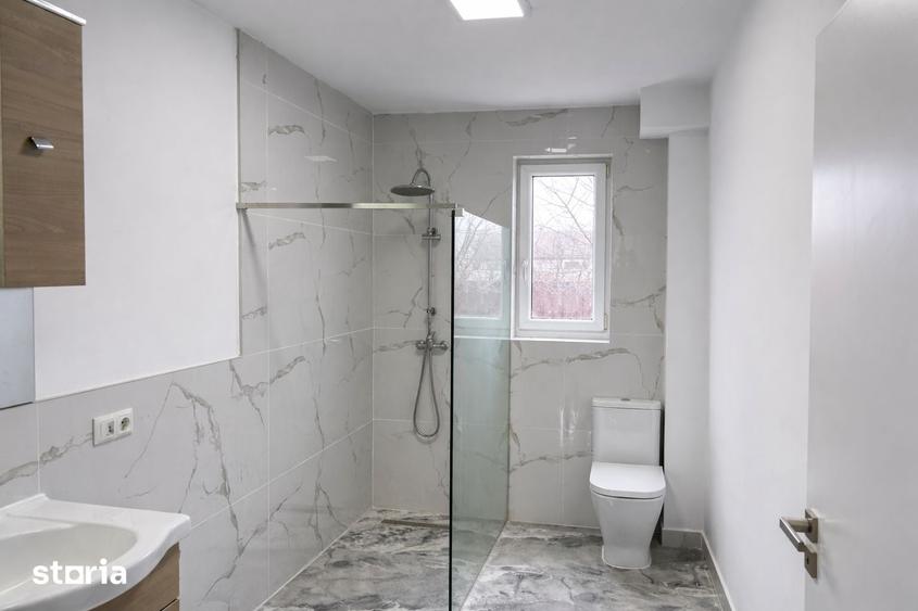 Casă cu 6 camere cu Teren 405 Mp în 6 Vânători