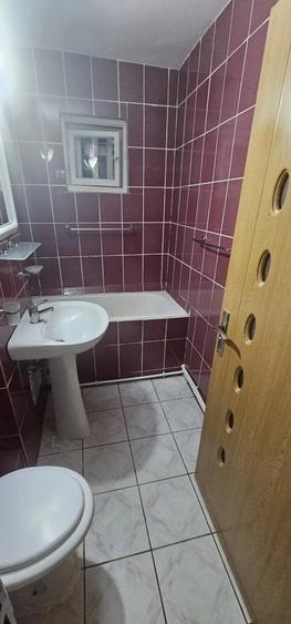 Apartament cu 2 camere semidecomandat în Gojdu