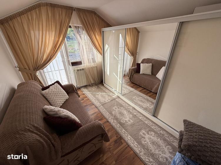 Casă cu 4 camere în Vulturi