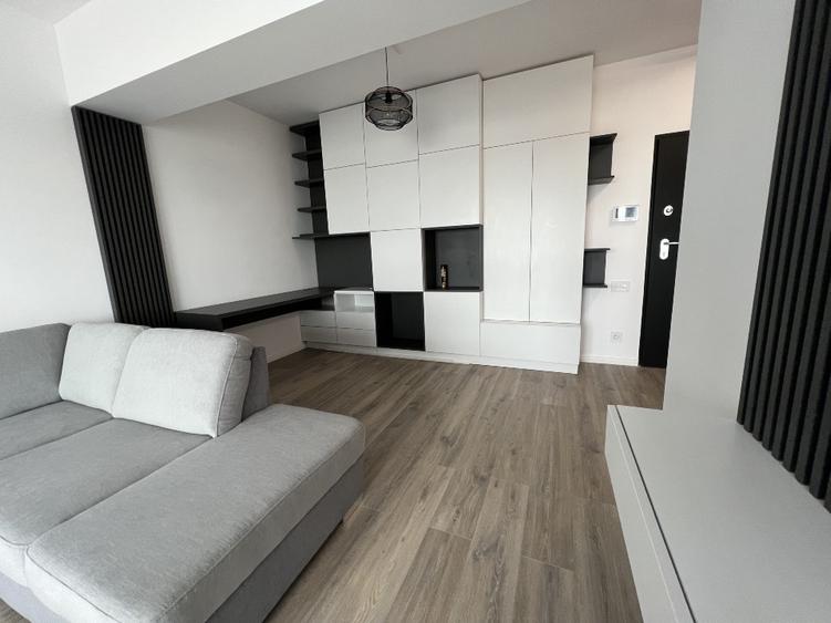 Apartament cu 2 camere decomandat în Virtuții