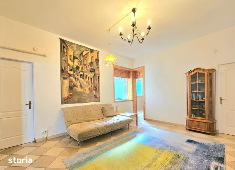 Apartament cu 4 camere în Moșilor